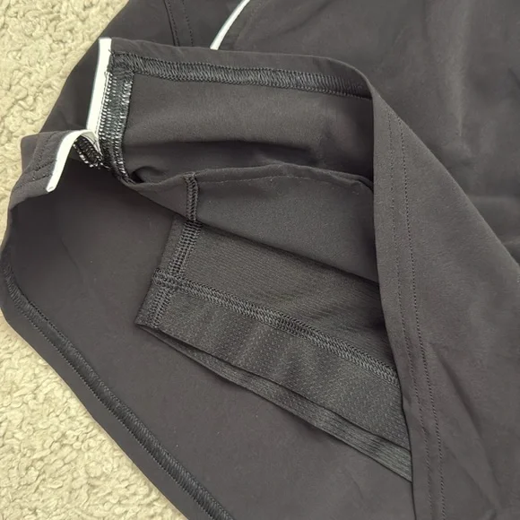 Lululemon Court Rival Relaxed High-Rise Shorts (Black) - Picture 5 of 8